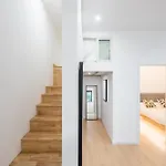 Shanghai Hills&Xing 1885 Family Homestay Near Line2 & Line12 West Nanjing Road