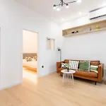 Shanghai Hills&Xing 1885 Family Homestay Near Line2 & Line12 West Nanjing Road